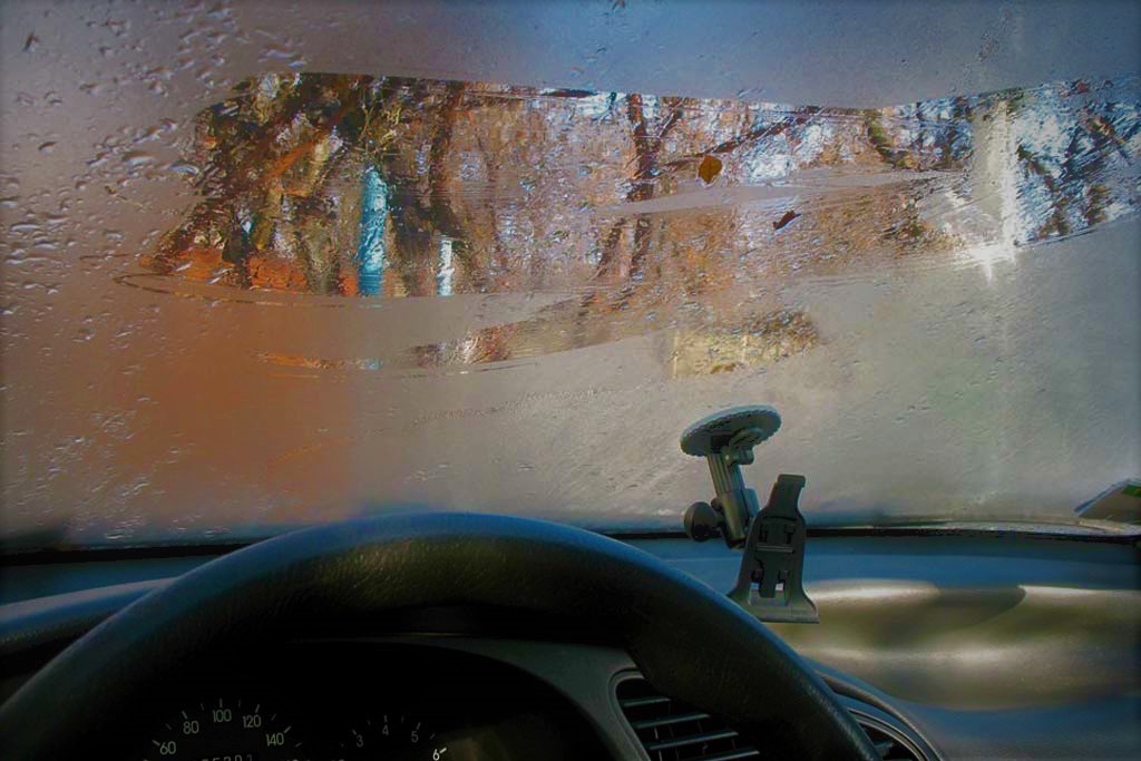 Почему стекла в машине потеют снаружи